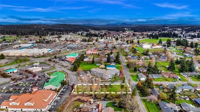 427 SE Ely Street, Oak Harbor, WA 98277