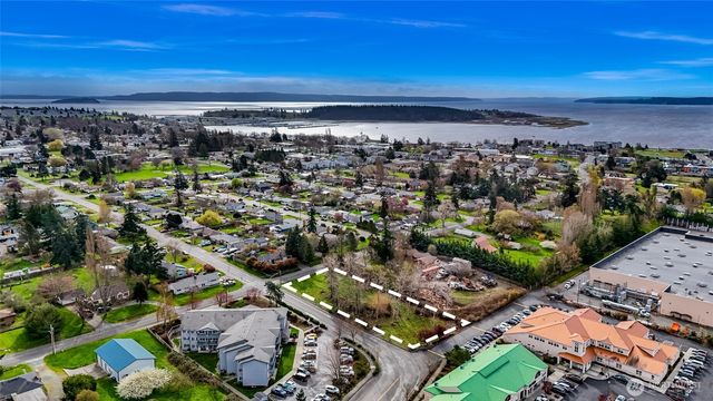 427 SE Ely Street, Oak Harbor, WA 98277