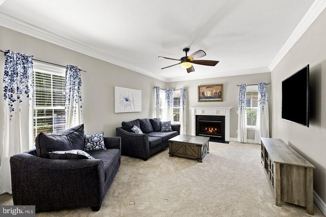 5 LAKEWIND LN, Stafford, VA 22554