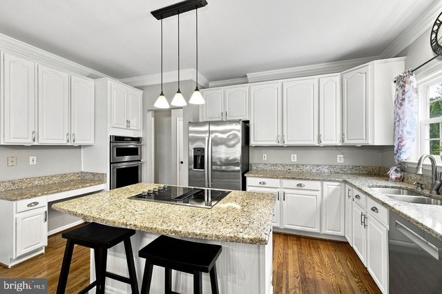 5 LAKEWIND LN, Stafford, VA 22554