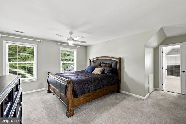 5 LAKEWIND LN, Stafford, VA 22554