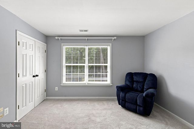 5 LAKEWIND LN, Stafford, VA 22554