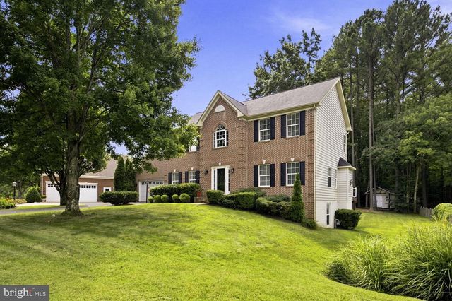 5 LAKEWIND LN, Stafford, VA 22554