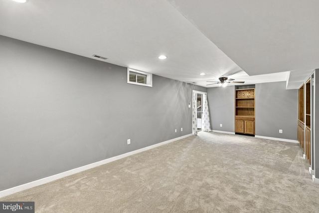 5 LAKEWIND LN, Stafford, VA 22554