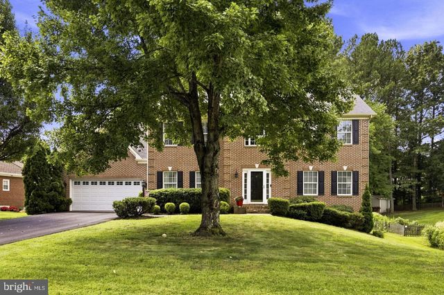 5 LAKEWIND LN, Stafford, VA 22554