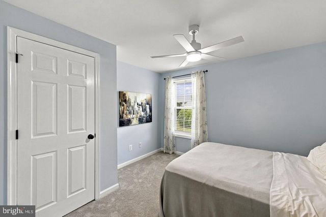 5 LAKEWIND LN, Stafford, VA 22554