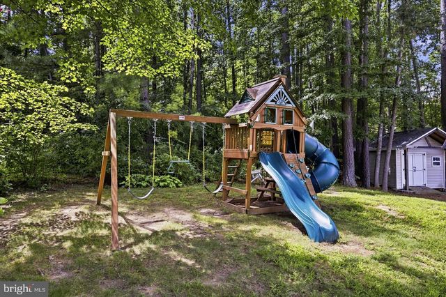 5 LAKEWIND LN, Stafford, VA 22554