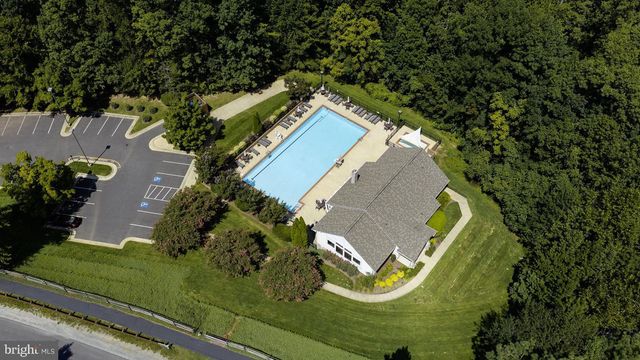 5 LAKEWIND LN, Stafford, VA 22554