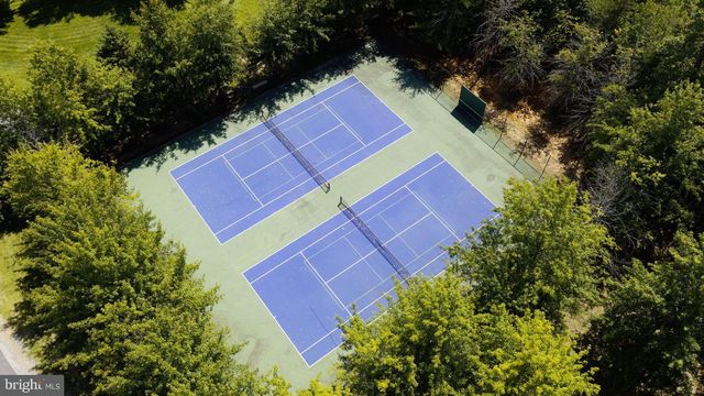 5 LAKEWIND LN, Stafford, VA 22554