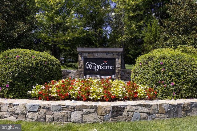 5 LAKEWIND LN, Stafford, VA 22554