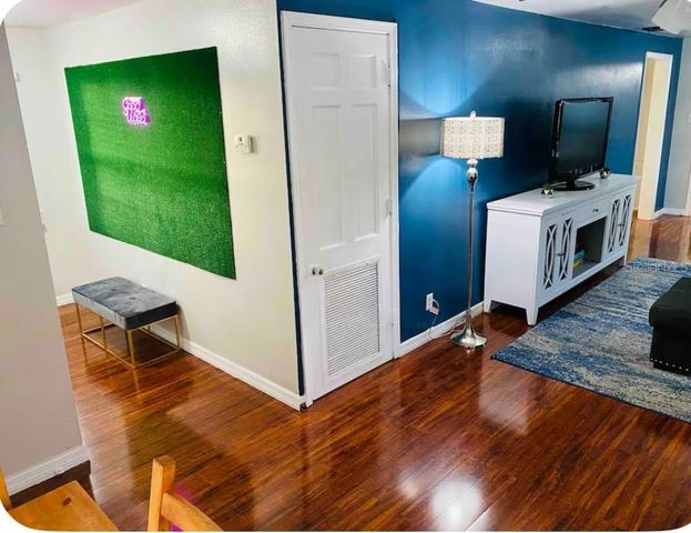 2521 LORRAINE ST, Tampa, FL 33614