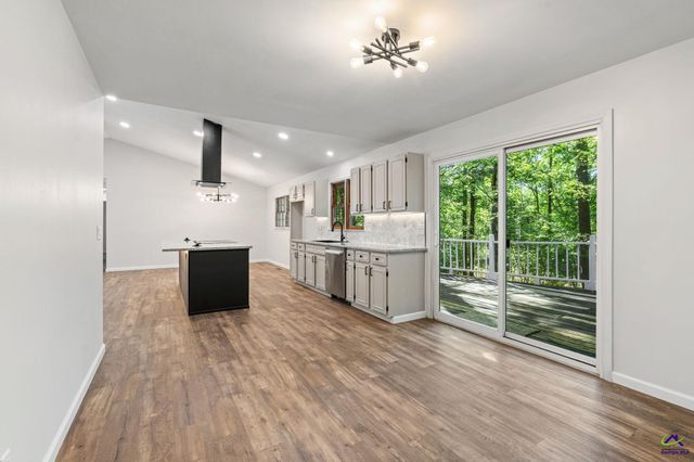 213 Dogwood Glen Dr, Centerville, GA 31028