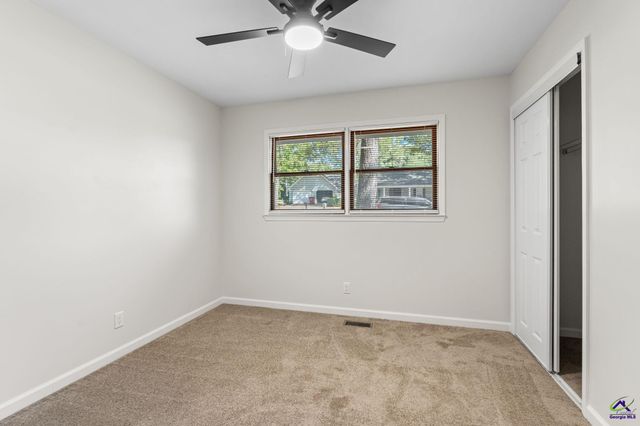 213 Dogwood Glen Dr, Centerville, GA 31028