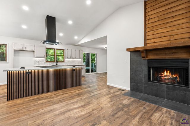 213 Dogwood Glen Dr, Centerville, GA 31028