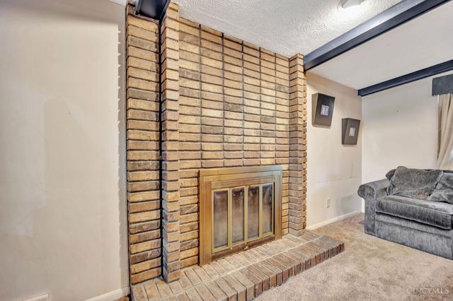 5525 Whispering, Cincinnati, OH 45247