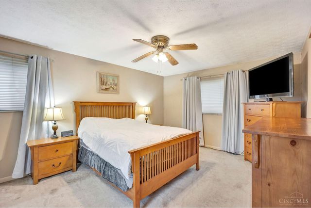 5525 Whispering, Cincinnati, OH 45247