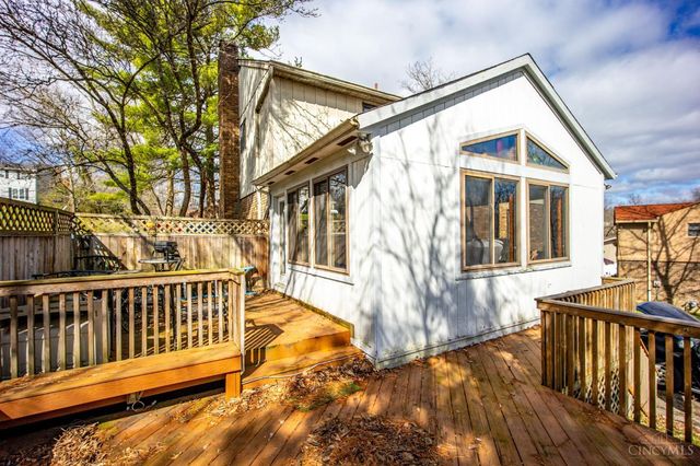 5525 Whispering, Cincinnati, OH 45247