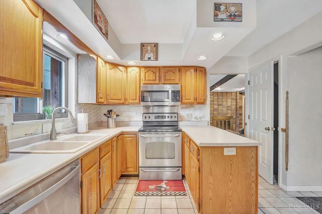 5525 Whispering, Cincinnati, OH 45247