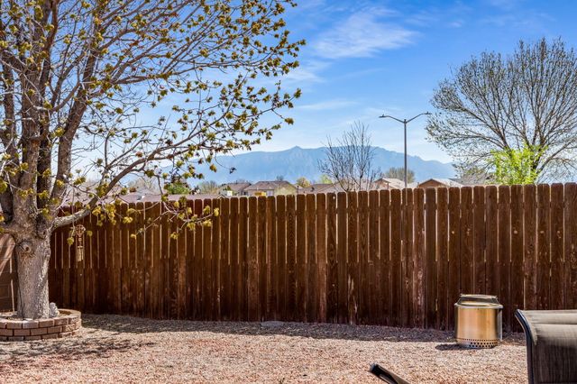 3520 Morgan Meadows Drive NE, Rio Rancho, NM 87144