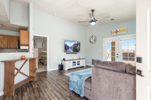 3520 Morgan Meadows Drive NE, Rio Rancho, NM 87144