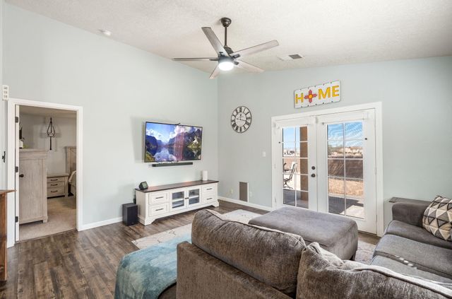 3520 Morgan Meadows Drive NE, Rio Rancho, NM 87144