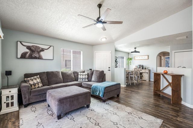 3520 Morgan Meadows Drive NE, Rio Rancho, NM 87144