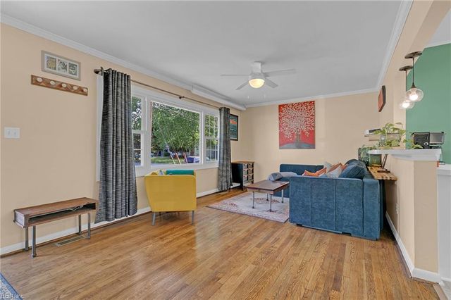 853 Berkshire TER, Hampton, VA 23666