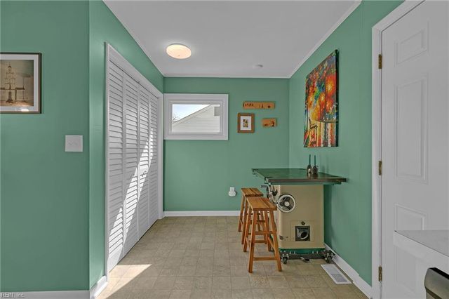 853 Berkshire TER, Hampton, VA 23666