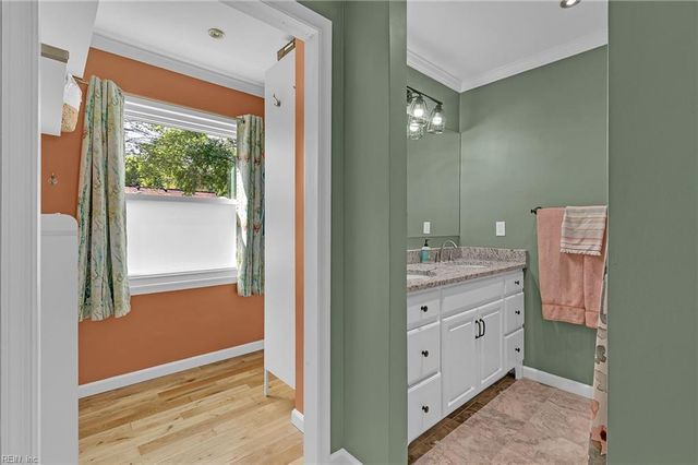 853 Berkshire TER, Hampton, VA 23666