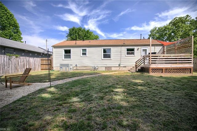 853 Berkshire TER, Hampton, VA 23666