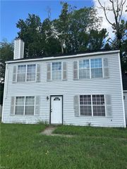 1212 Saul DR, Chesapeake, VA 23320