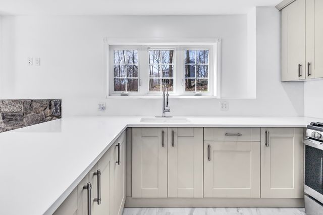 1620 North Peters Lane, Stratford, CT 06614