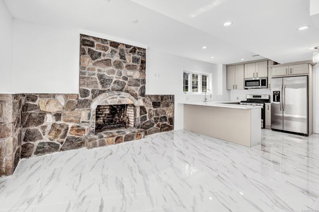 1620 North Peters Lane, Stratford, CT 06614