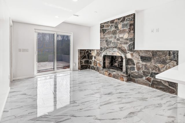 1620 North Peters Lane, Stratford, CT 06614