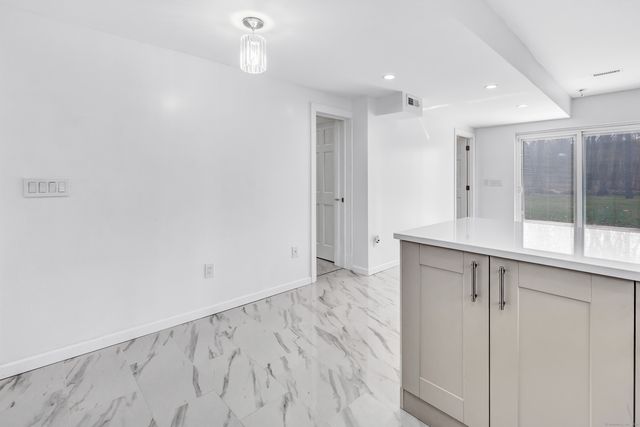 1620 North Peters Lane, Stratford, CT 06614