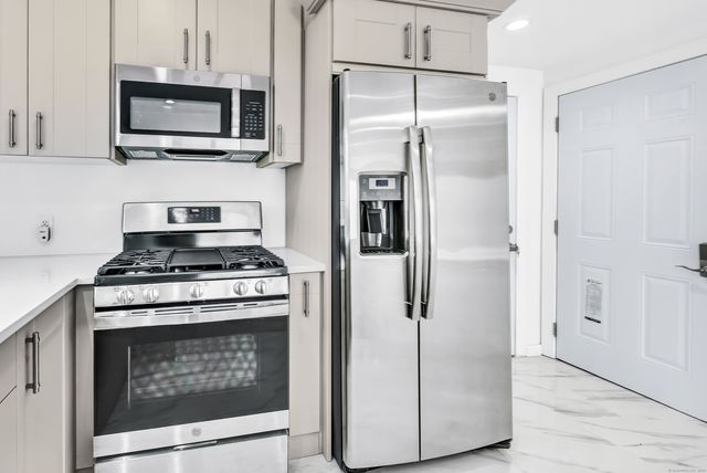 1620 North Peters Lane, Stratford, CT 06614