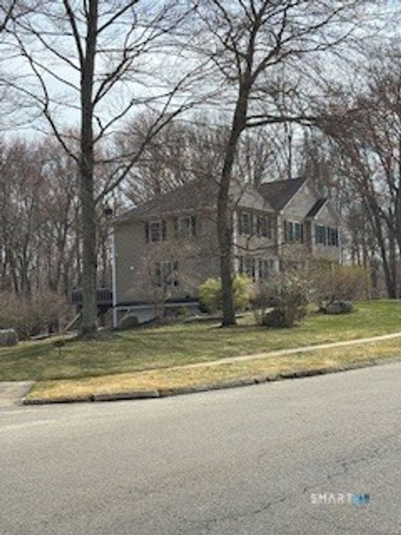 1620 North Peters Lane, Stratford, CT 06614