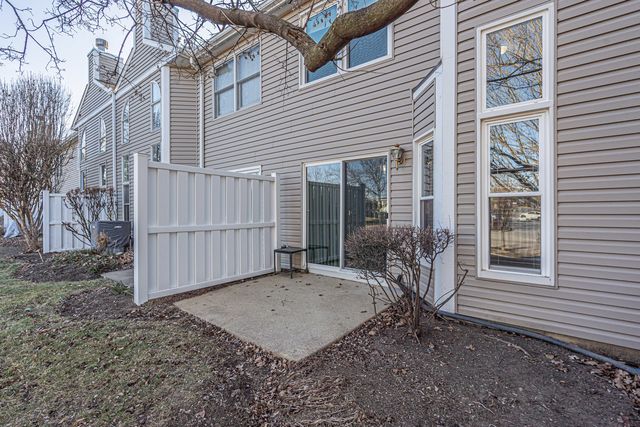 730 HAMILTON Circle, Schaumburg, IL 60194