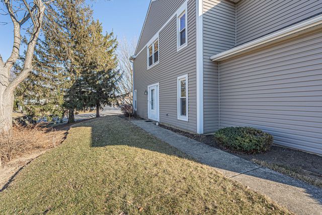 730 HAMILTON Circle, Schaumburg, IL 60194