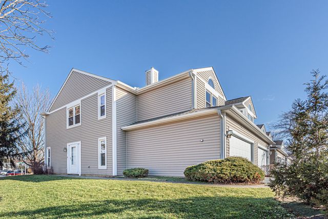 730 HAMILTON Circle, Schaumburg, IL 60194