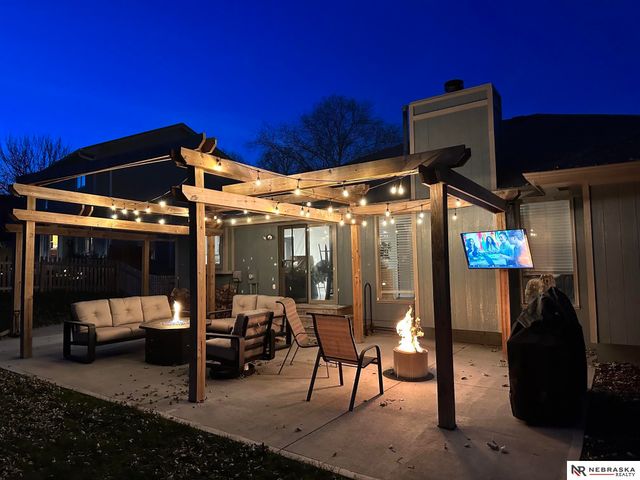 14933 K Street, Omaha, NE 68137