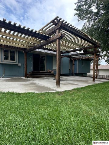 14933 K Street, Omaha, NE 68137