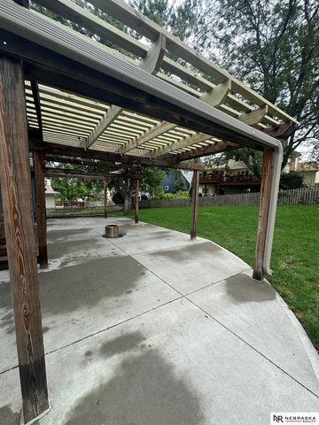 14933 K Street, Omaha, NE 68137
