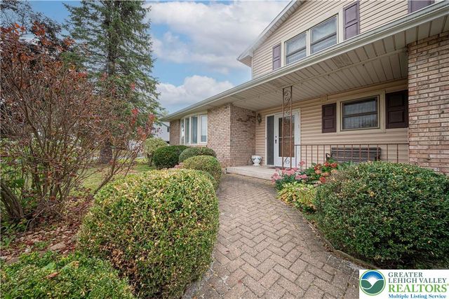403 Circle Drive, Catasauqua Boro, PA 18032