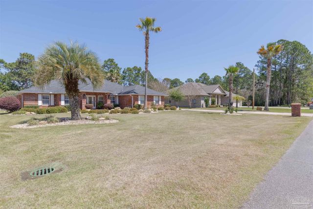 7244 Reef St, Navarre, FL 32566