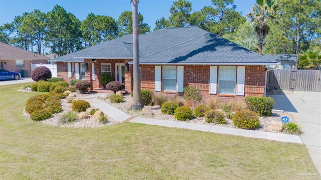 7244 Reef St, Navarre, FL 32566