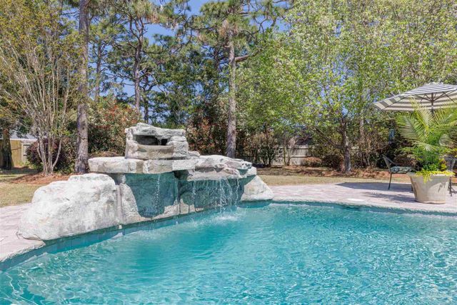 7244 Reef St, Navarre, FL 32566