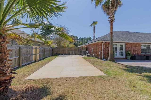 7244 Reef St, Navarre, FL 32566