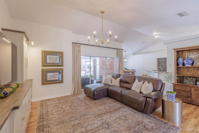 7244 Reef St, Navarre, FL 32566