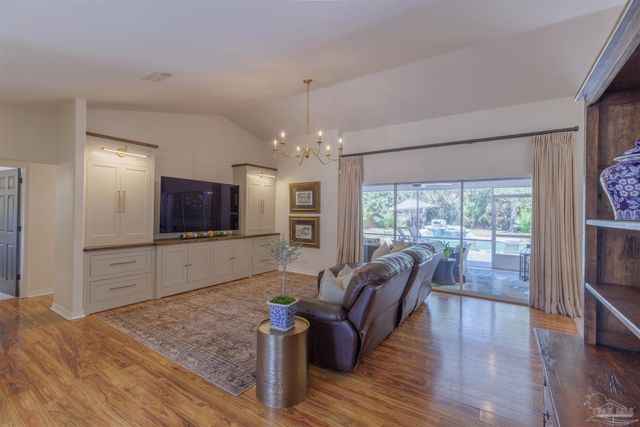 7244 Reef St, Navarre, FL 32566